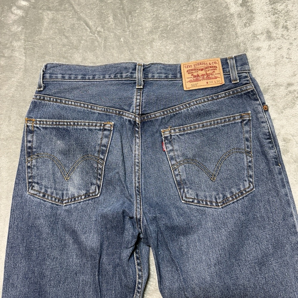 Levis Jeans Men 34x30 Blue Denim Pants Y2K 2000s Workwear 505 - Picture 4 of 11